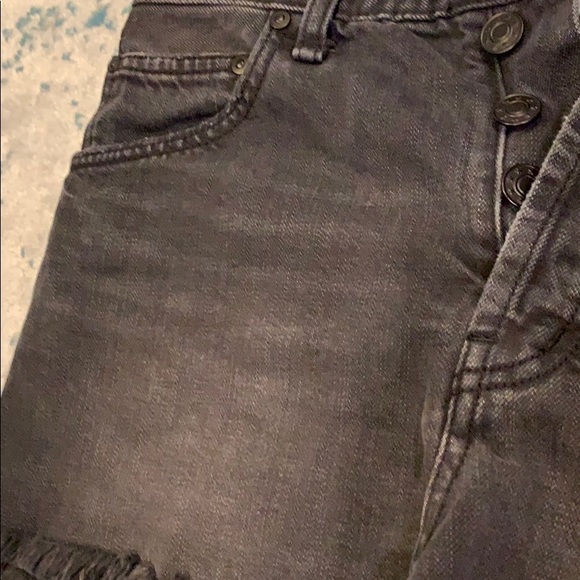 Black denim shorts - Picture 6 of 6